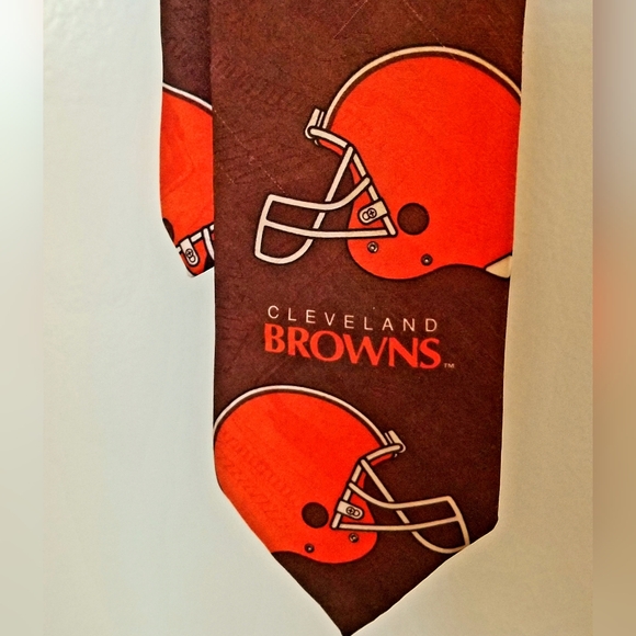 Vintage Ralph Marlin Cleveland Browns tie - Picture 2 of 3